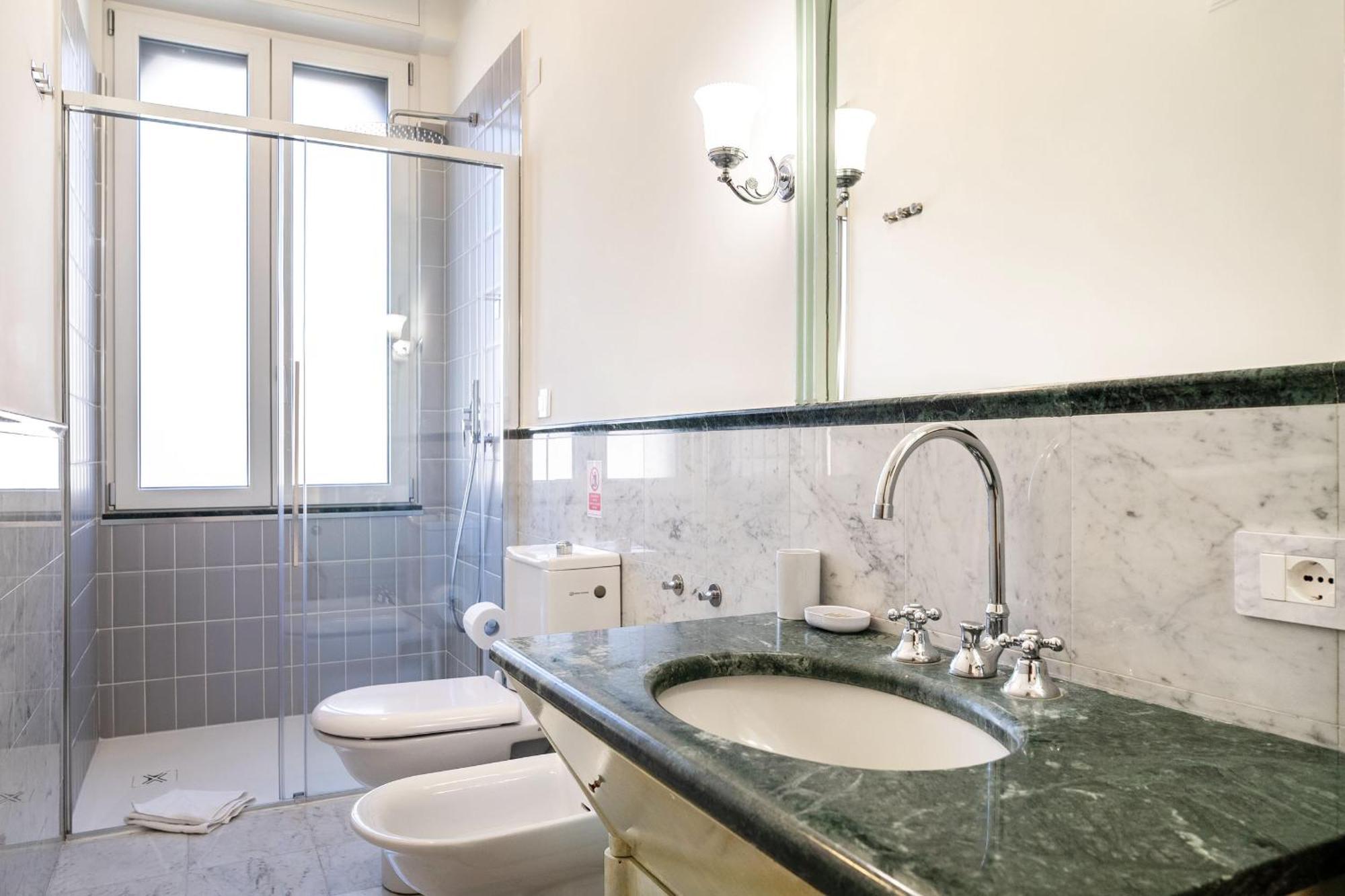 Casa Bella 16 - 8 Min To Metro, 15 Min To Lin Airport, University Area Milánó Kültér fotó